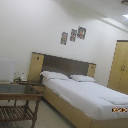 A.R Grand Hotel Visakhapatnam Exterior foto
